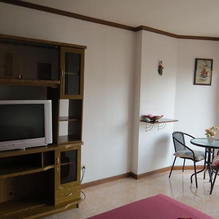 B&B View Talay 1B Apartments Pattaya Luaran gambar