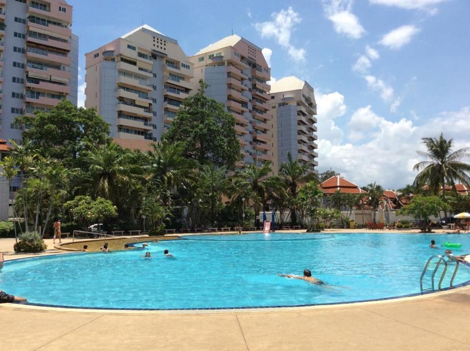 B&B View Talay 1B Apartments Pattaya Luaran gambar